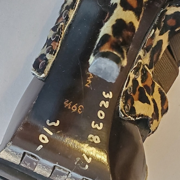 Donna Karen Pony hair animal print slingback sandals. Sz 39.5. - Picture 12 of 12